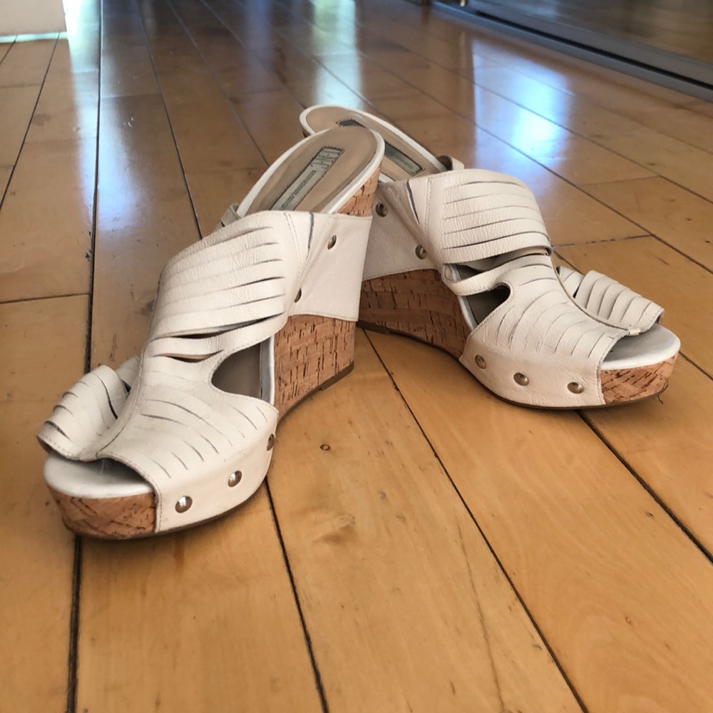 SOLD - Picture 2 of 6